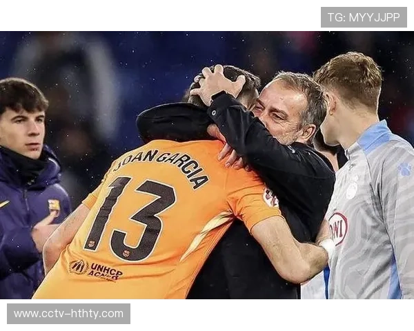 拉比奥造点双响当选最佳，米兰逆转科莫